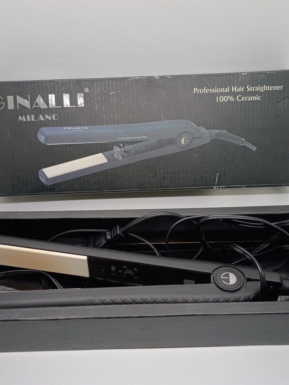 Professional Hair Straightener - Black/Gold